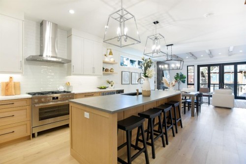 3(Nw)-617 4Th Street, Canmore, AB - Indoor Photo Showing Kitchen With Upgraded Kitchen