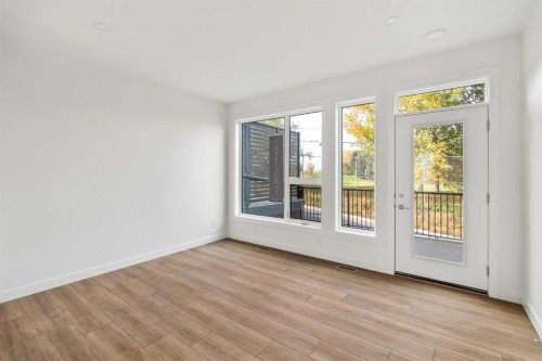 2515 Sovereign Crescent Sw, Calgary, AB - Indoor Photo Showing Other Room