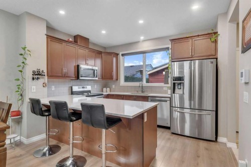 26 Corner Meadows Common Ne, Calgary, AB - Indoor Photo Showing Kitchen With Stainless Steel Kitchen With Upgraded Kitchen