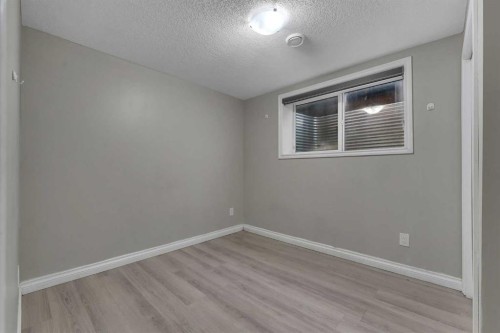 26 Corner Meadows Common Ne, Calgary, AB - Indoor Photo Showing Other Room