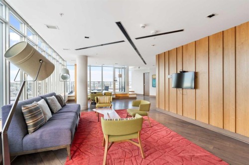 303-550 Riverfront Avenue Se, Calgary, AB - Indoor