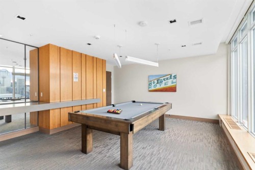 303-550 Riverfront Avenue Se, Calgary, AB - Indoor Photo Showing Other Room