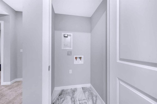154 Silver Spruce Grove Sw, Calgary, AB - Indoor Photo Showing Other Room