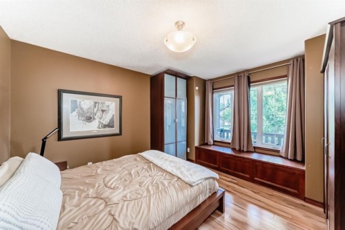 150 Hidden Creek Heights Nw, Calgary, AB - Indoor Photo Showing Bedroom