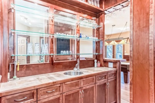 150 Hidden Creek Heights Nw, Calgary, AB - Indoor