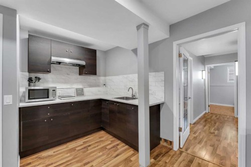 63 Erin Green Way Se, Calgary, AB - Indoor Photo Showing Kitchen