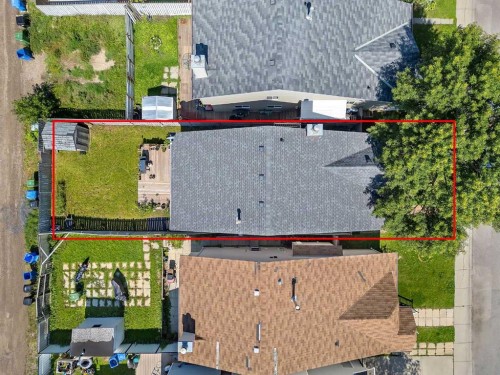 63 Erin Green Way Se, Calgary, AB - Outdoor