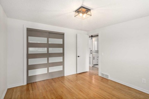 14-2815 Palliser Drive Sw, Calgary, AB - Indoor Photo Showing Other Room