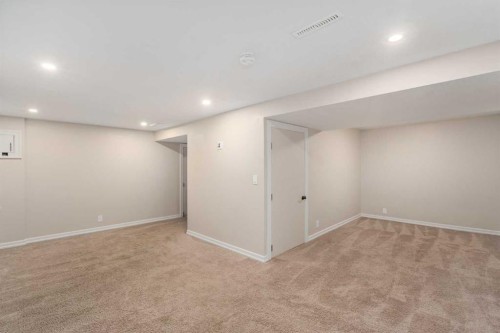 14-2815 Palliser Drive Sw, Calgary, AB - Indoor