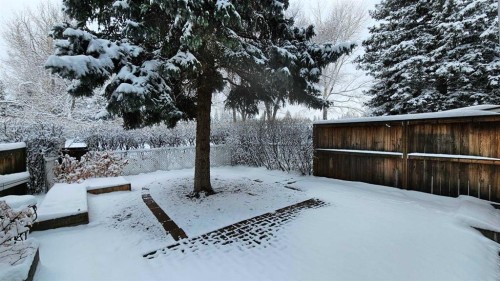 14-2815 Palliser Drive Sw, Calgary, AB - Outdoor