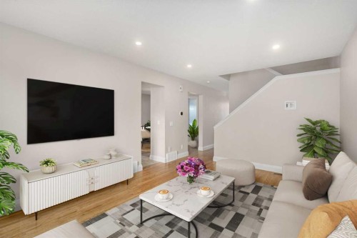 14-2815 Palliser Drive Sw, Calgary, AB - Indoor Photo Showing Living Room