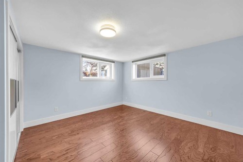 11 Selkirk Drive Sw, Calgary, AB - Indoor Photo Showing Other Room