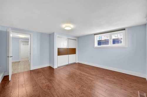 11 Selkirk Drive Sw, Calgary, AB - Indoor Photo Showing Other Room