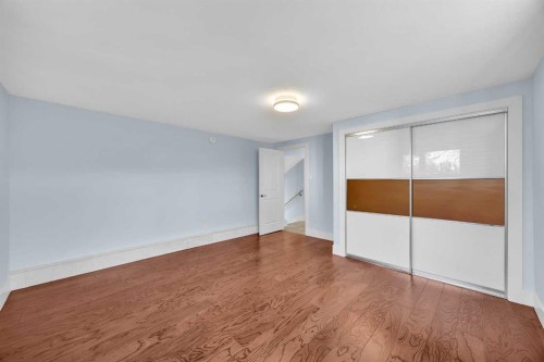 11 Selkirk Drive Sw, Calgary, AB - Indoor Photo Showing Other Room