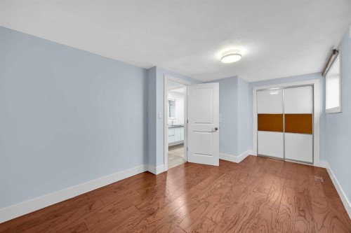 11 Selkirk Drive Sw, Calgary, AB - Indoor Photo Showing Other Room