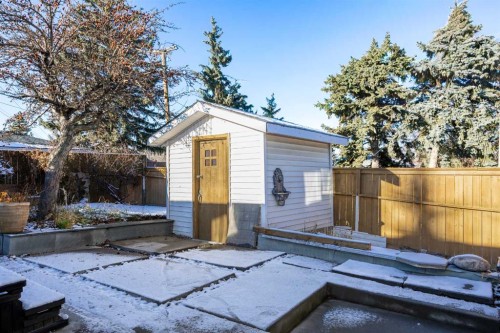 11 Selkirk Drive Sw, Calgary, AB - Outdoor
