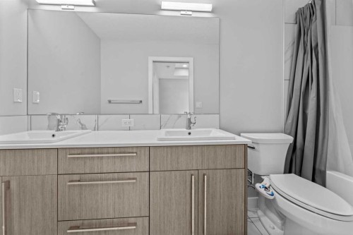 57 Corner Meadows Gate Ne, Calgary, AB - Indoor Photo Showing Bathroom
