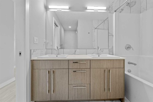 57 Corner Meadows Gate Ne, Calgary, AB - Indoor Photo Showing Bathroom