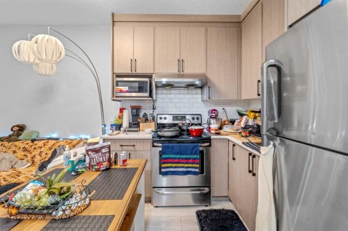 57 Corner Meadows Gate Ne, Calgary, AB - Indoor Photo Showing Kitchen