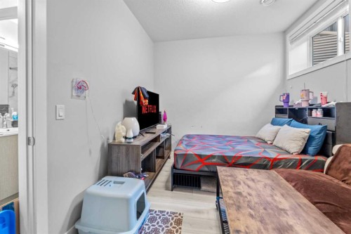 57 Corner Meadows Gate Ne, Calgary, AB - Indoor Photo Showing Bedroom