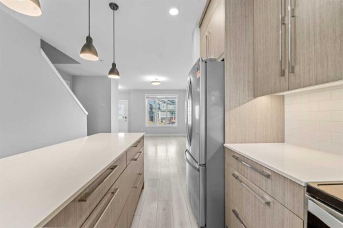 57 Corner Meadows Gate Ne, Calgary, AB - Indoor Photo Showing Kitchen