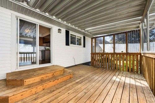 1048 39 Avenue Nw, Calgary, AB - Outdoor With Deck Patio Veranda With Exterior