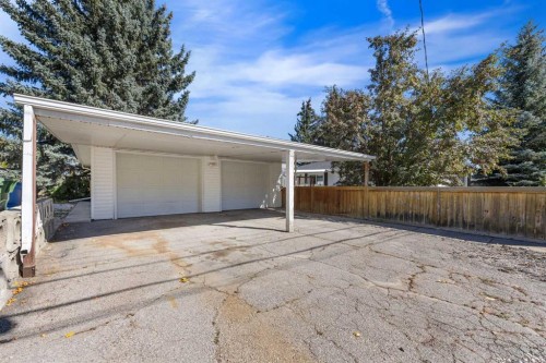 1048 39 Avenue Nw, Calgary, AB - Outdoor