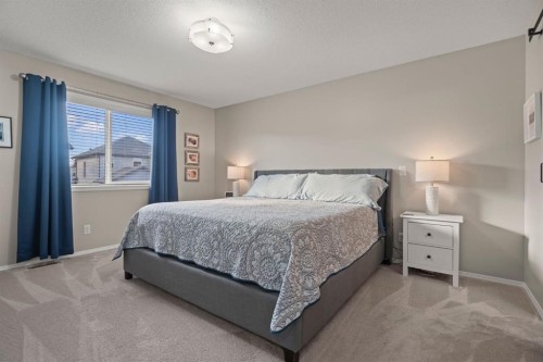110 Brightonwoods Green Se, Calgary, AB - Indoor Photo Showing Bedroom