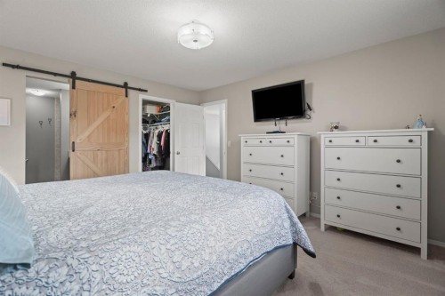 110 Brightonwoods Green Se, Calgary, AB - Indoor Photo Showing Bedroom