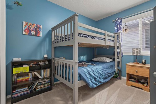 110 Brightonwoods Green Se, Calgary, AB - Indoor Photo Showing Bedroom