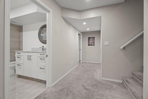 110 Brightonwoods Green Se, Calgary, AB - Indoor Photo Showing Other Room