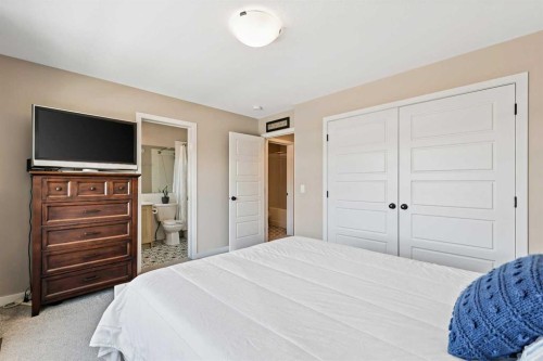 142 Highview Gate Se, Airdrie, AB - Indoor Photo Showing Bedroom