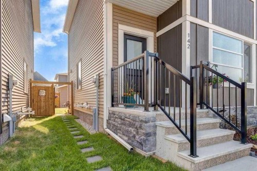 142 Highview Gate Se, Airdrie, AB - Outdoor With Exterior