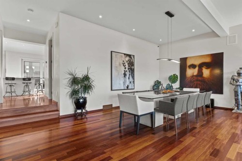 4712 Elbow Drive Sw, Calgary, AB - Indoor Photo Showing Dining Room