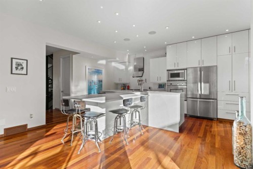 4712 Elbow Drive Sw, Calgary, AB - Indoor