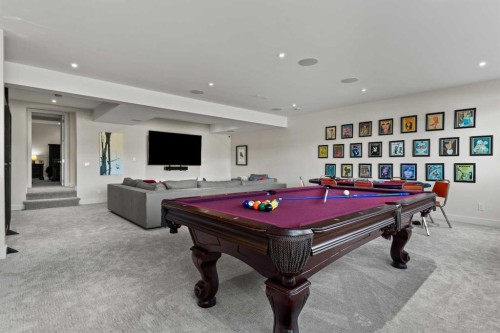 4712 Elbow Drive Sw, Calgary, AB - Indoor Photo Showing Other Room