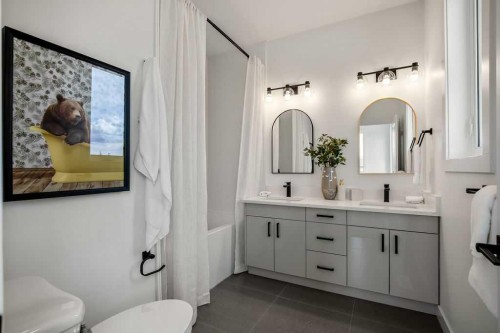 642 Cottageclub Bend, Rural Rocky View County, AB - Indoor Photo Showing Bathroom