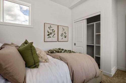 642 Cottageclub Bend, Rural Rocky View County, AB - Indoor Photo Showing Bedroom