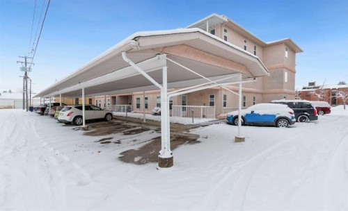 202-5026 49 Street, Olds, AB - Outdoor