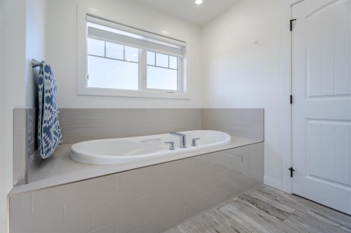 248 Sandpiper Boulevard, Chestermere, AB - Indoor Photo Showing Bathroom