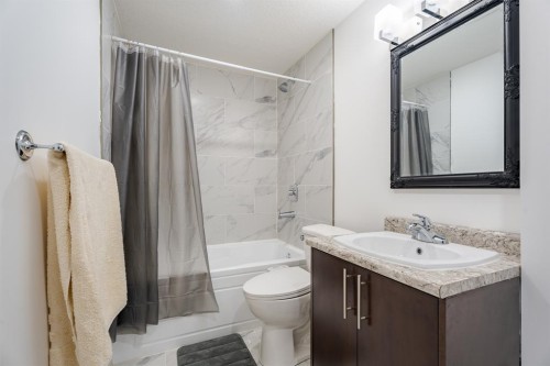 248 Sandpiper Boulevard, Chestermere, AB - Indoor Photo Showing Bathroom
