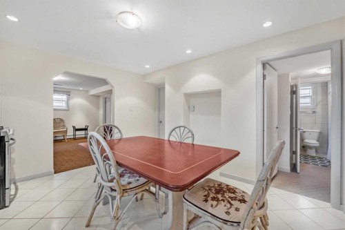 1228 Richland Road Ne, Calgary, AB - Indoor Photo Showing Dining Room