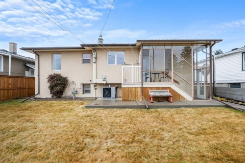 1228 Richland Road Ne, Calgary, AB - Outdoor