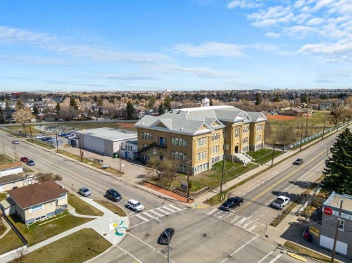 1228 Richland Road Ne, Calgary, AB - Outdoor With View
