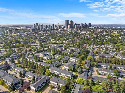 1228 Richland Road Ne, Calgary, AB - Outdoor With View