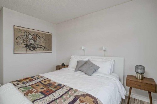 230 Sagewood Grove Sw, Airdrie, AB - Indoor Photo Showing Bedroom