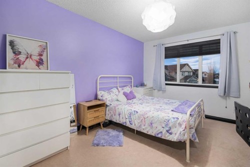 31 Royal Oak Circle Nw, Calgary, AB - Indoor Photo Showing Bedroom