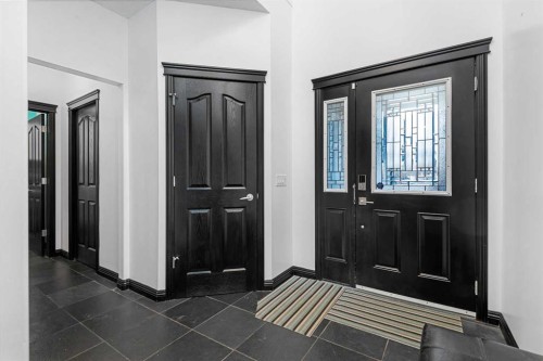 31 Royal Oak Circle Nw, Calgary, AB - Indoor Photo Showing Other Room