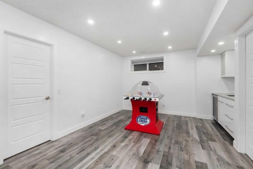 31 Royal Oak Circle Nw, Calgary, AB - Indoor