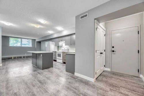 12-606 Lakeside Boulevard, Strathmore, AB - Indoor